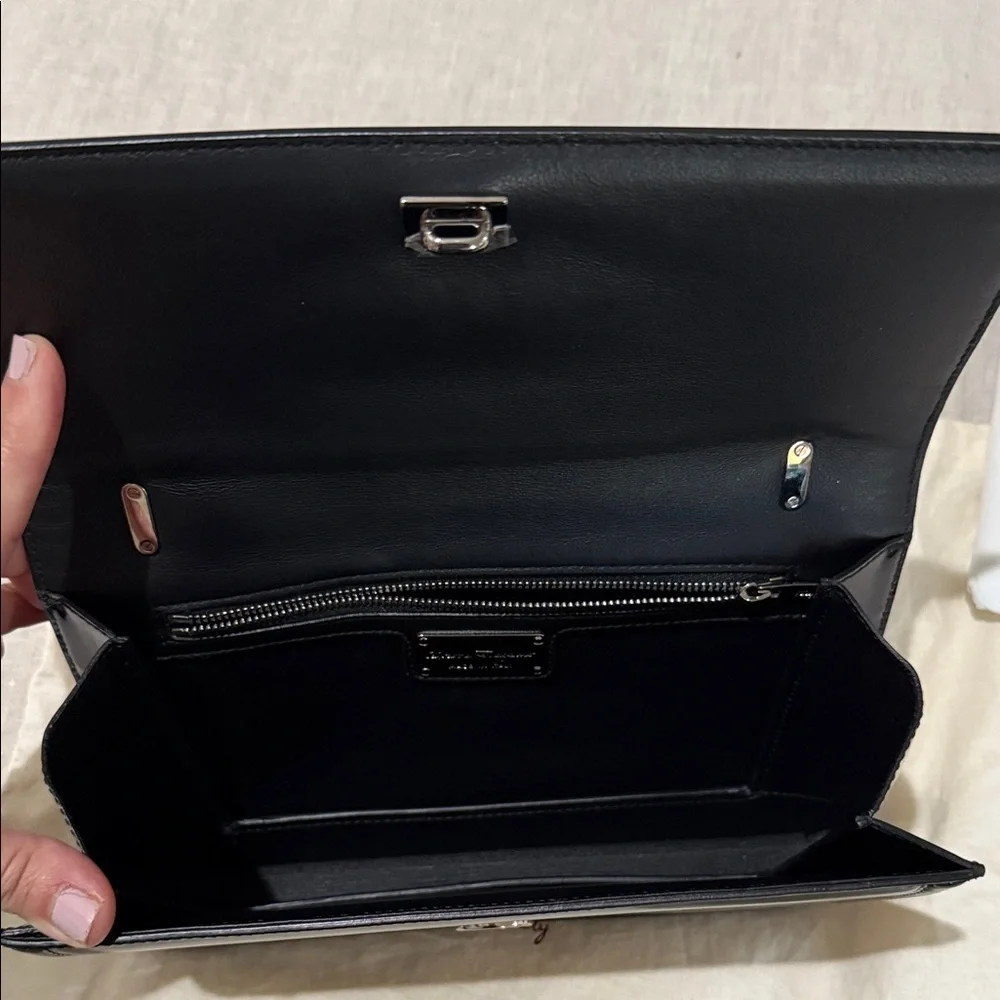 Salvatore Ferragamo Black Leather Shoulder Bag - Picture 5 of 13